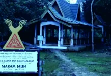 Menelusuri Jejak Sejarah Komplek Makam Raja Pelalawan