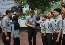 Pimpin Apel Pagi, Kakanwil Periksa Kelengkapan Atribut Pegawai