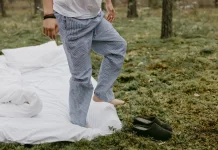 Sleepwalking: Penyebab Seseorang Bisa Tidur Sambil Berjalan