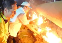 Toduang Bakotat Resmi Dilayur, Plt Bupati Kuansing Komit Lestarikan Pacu Jalur