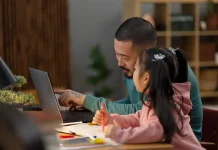 Orang Tua Diminta Jaga Semangat Anak Selama Belajar Online