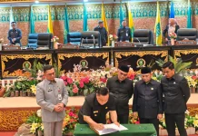 APBD Perubahan Riau 2026 Sebesar Rp8,378 Triliun, Plt Gubernur Tekankan Efisiensi