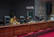 Wabup Muzamil Jawab Sorotan Fraksi-Fraksi DPRD Meranti