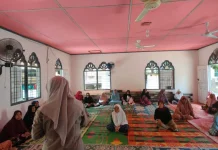 Sekolah Lansia Kampar Bahas Dimensi Lingkungan