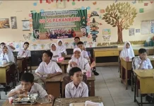 Program Makan Bergizi Gratis Berjalan Lancar dan Aman di SDN 56 Pekanbaru