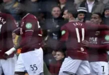 Burton Tekan Habis, West Ham Lolos Dramatis