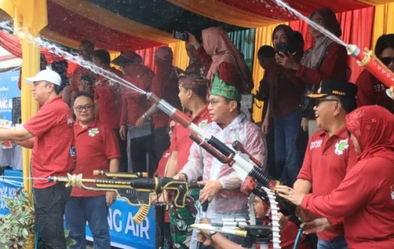 Lonjakan Penumpang Padati Pelabuhan Tanjung Harapan