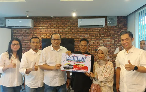 Program Idul Fitri, Beli Mobil Daihatsu Berpeluang Dapat Hadiah Umrah