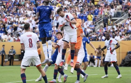 PSG Menang Telak 5-2 atas Chelsea di Paris