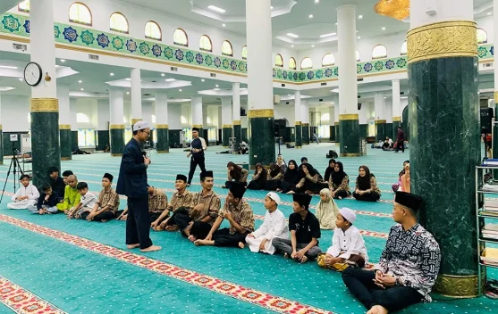 Masjid Raya Annur Santuni 101 Anak Yatim, Wujud Kepedulian di Bulan Ramadan
