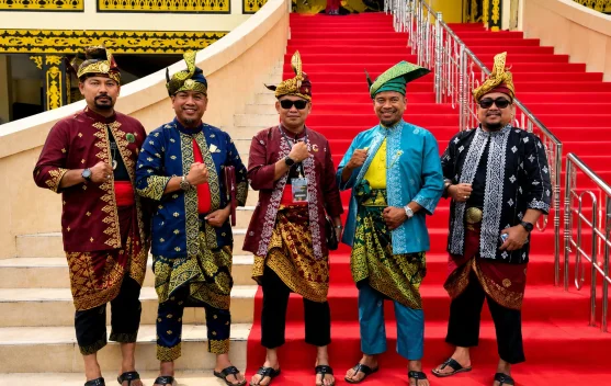 Baju Singkap Melayu, Simbol Wibawa dan Jati Diri Budaya Melayu Pekanbaru