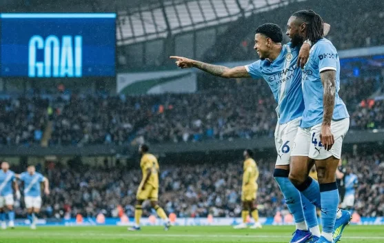 Manchester City Tekan Arsenal usai Bungkam Crystal Palace Tiga Gol