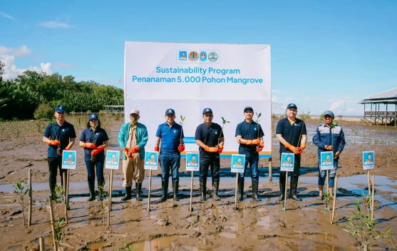 Komitmen Jaga Lingkungan, ACC Tanam 5.000 Mangrove di Pontianak