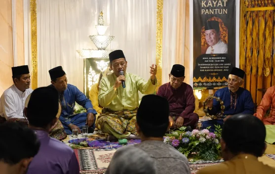 Kayat Pantun, Warisan Lisan Melayu yang Tetap Bertahan di tengah Modernisasi