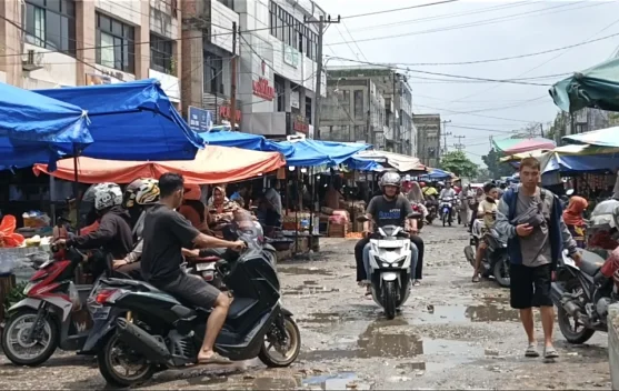 Dikeluhkan Masyarakat, Pemko Pekanbaru Segera Perbaiki Jalan Pasar Kodim