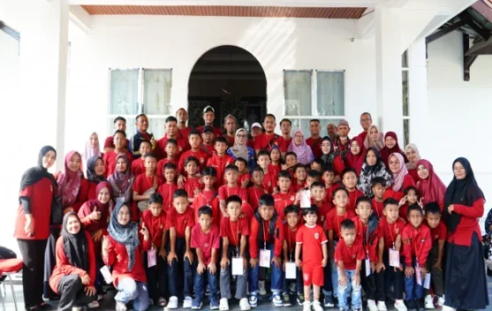 Wakil Bupati Kampar Lepas Keberangkatan Tim Kampar Junior FA U-10, U-11 dan U-12