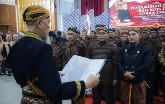 Wako Paisal Secara Resmi Lantik Kepengurusan IKJS Kota Dumai Periode 2026-2029