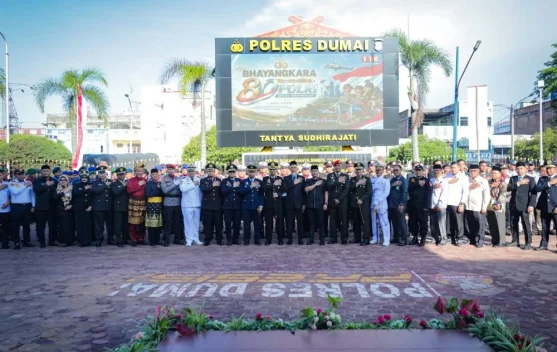 Wali Kota Dumai Hadiri Hari Bhayangkara ke-80