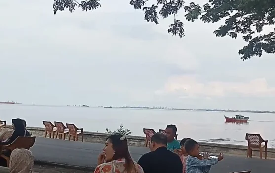 Wisata Selat Rupat di Dermaga Lanal Dumai