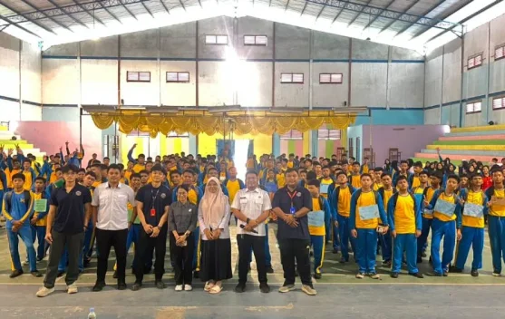 Diskominfotiksan Dumai Goes to School di SMK Taruna Persada