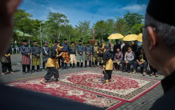 Prosesi Tepuk Tepung Tawar, Sambut Kapolres Baru dan Tamu Serumpun Asal Melaka
