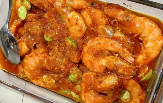 Udang Goreng Berkulit, Gurih Harum Menggoda Selera Keluarga Indonesia