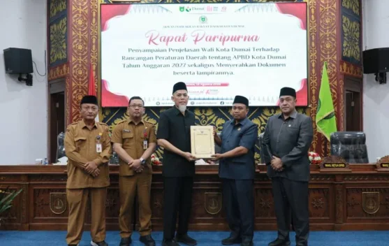 Wali Kota H. Paisal Sampaikan Penjelasan Ranperda APBD Kota Dumai TA 2027
