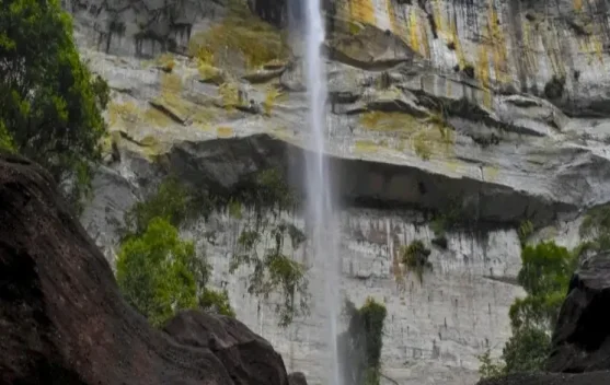 Air Terjun Batang Kapas, Pesona Alam Tersembunyi di Kampar