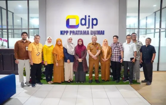 Sekda Fahmi Rizal Melakukan Silaturahmi dan FKP Bersama KPP Pratama Dumai