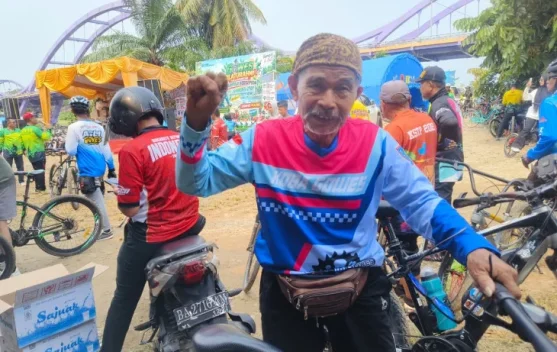 Usia 76 Tahun, Burhami Tuntaskan Gowes 26 Kilometer