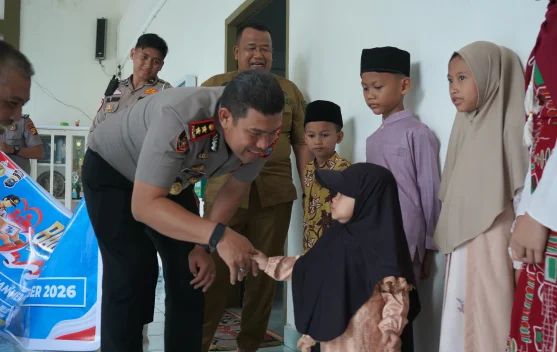 Polres Kepulauan Meranti Gelar Bakti Sosial di Desa Mantiasa