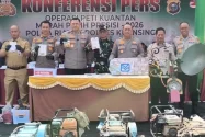 Polda Riau Bongkar Jaringan PETI Kuansing, 17 Tersangka Diamankan