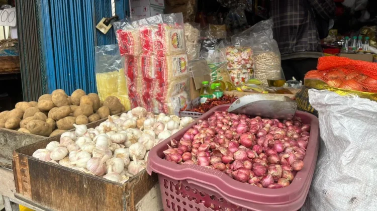 Harga Bawang dan Gula Pasir Naik di Pontianak