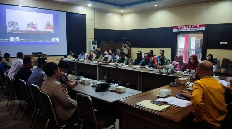 Kemenkum Kalbar dan Pemkab Sambas  Pembinaan PosBanKum Desa