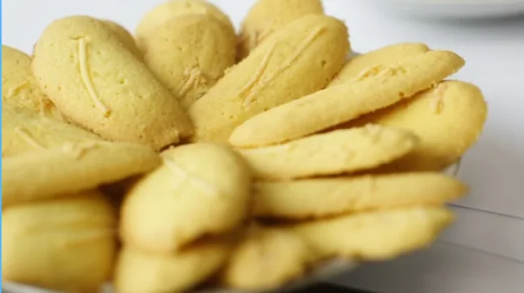 Punya Putih Telur, Yuk Buat Kue Lidah Kucing
