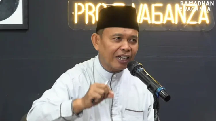 Hijrah Tak Harus Instan, KH Abd. Hay Bari: Pelan-Pelan Asal Istiqamah