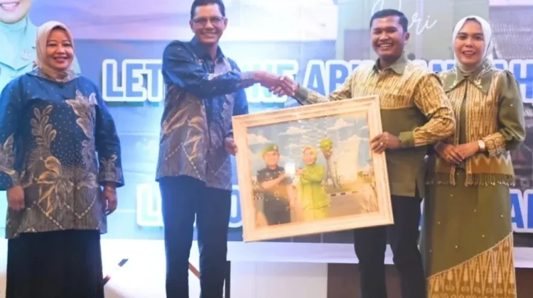 Wabup Kayong Utara Hadiri Pisah Sambut Dandim 1203/Ketapang