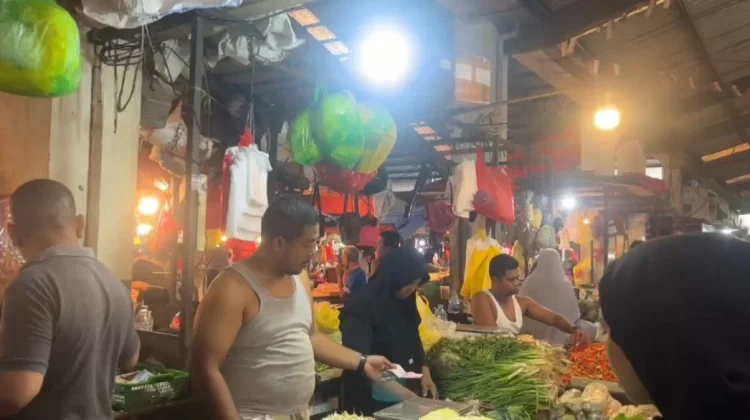 Harga Komoditi Naik, Akademisi: Jangan Panik!
