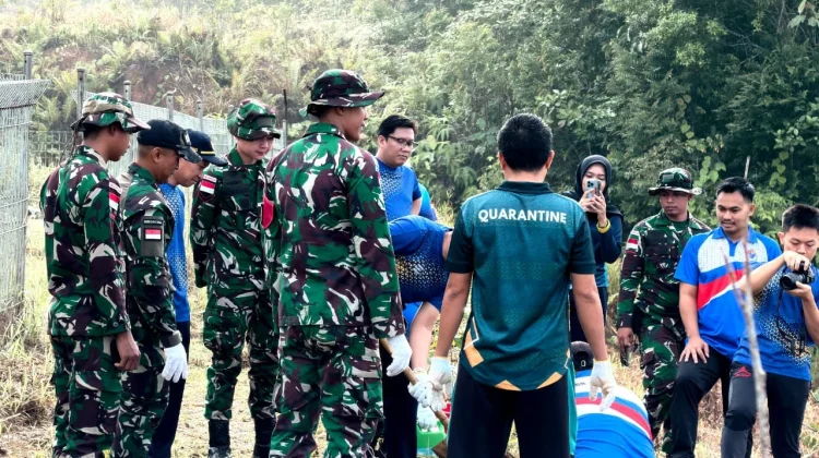 Hijaukan Perbatasan, Karantina Kalbar Ikuti Aksi Tanam Pohon