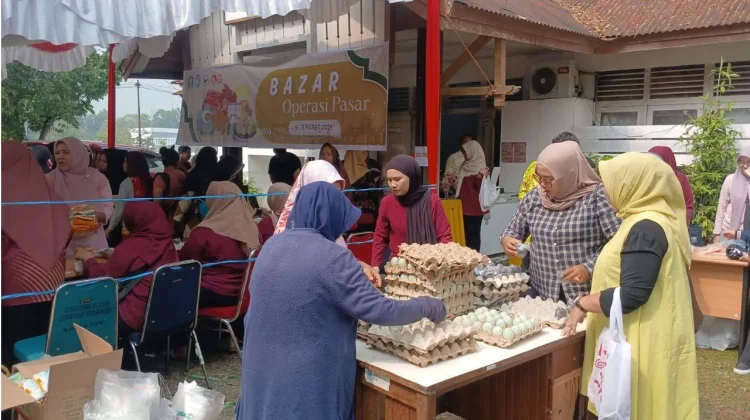 Kolaborasi Pemkab Kubu Raya dan Pemprov Kalbar Gelar Pasar Murah