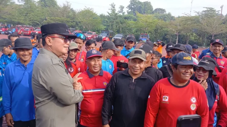 Pemkab Kubu Raya Tingkatkan Dukungan bagi Relawan Pemadam