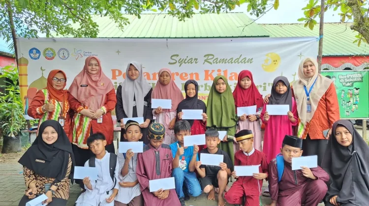 Pesantren Kilat SDN 17 Pontianak: Sucikan Hati, Tebar Kebaikan, Gemar Berbagi