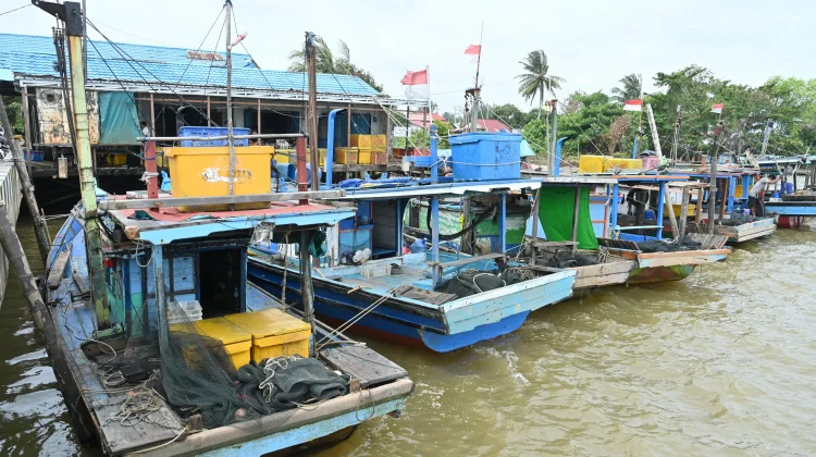 Tingkatkan Potensi, Wagub Kalbar Tinjau Pelabuhan Sukabangun Ketapang