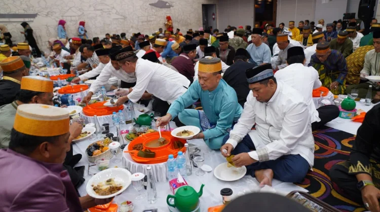 Tudang Manre Sipulung, Tradisi Bugis yang Menyatukan Pontianak di Bulan Ramadan