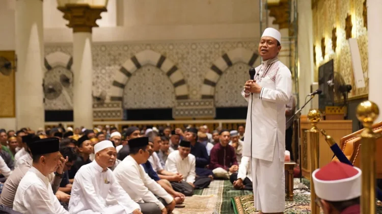 Ustadz Das’ad Latif Ajak Jaga Persatuan dalam Safari Kamtibmas Ramadan