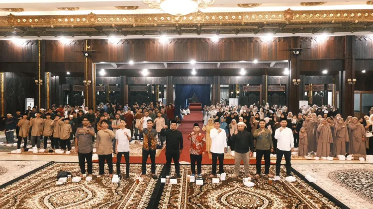 Iftar Akbar Mahasiswa Kalbar, Kolaborasi KMKS dan Prisma Perkuat Silaturahmi
