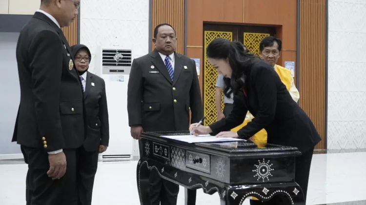 Kemenkum Kalbar Lantik Notaris Baru, Perkuat Pelayanan Hukum di Kalbar