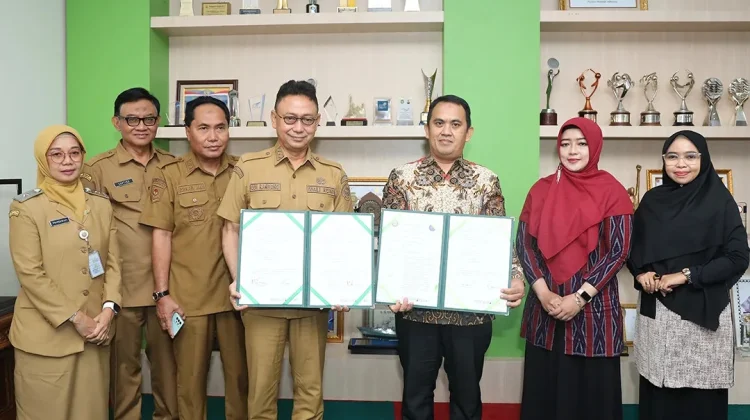 Pemkot Pontianak–UMP Perpanjang Kerja Sama Pendidikan dan Lingkungan
