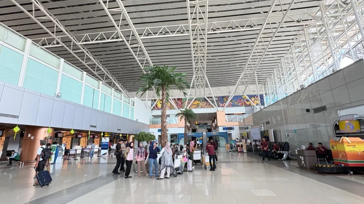Puncak Arus Mudik di Bandara Supadio Pontianak Diprediksi H-2 Lebaran