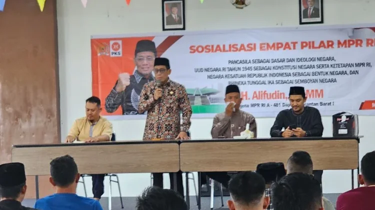 Alifudin Sosialisasi Empat Pilar Bersama Kader dan Pengurus DPD PKS Pontianak